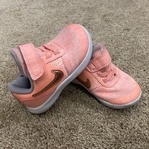 Nike LU2 Toddler Sneaker Size 5C
